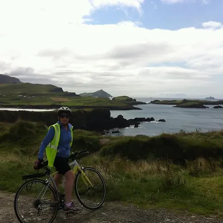 فندق مبيت وإفطار Sea Breeze 3*